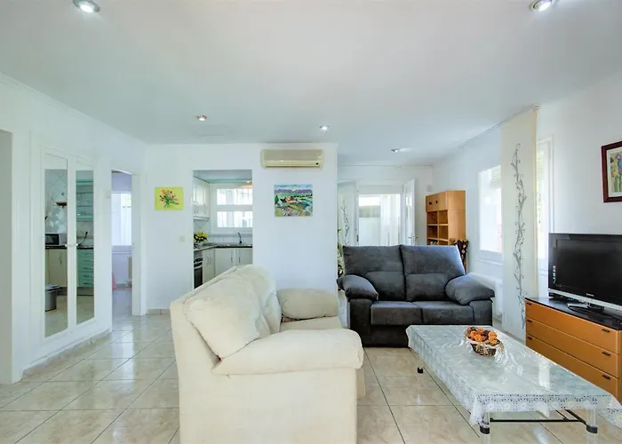 Requesens 139 - Immo Barneda Villa Empuriabrava