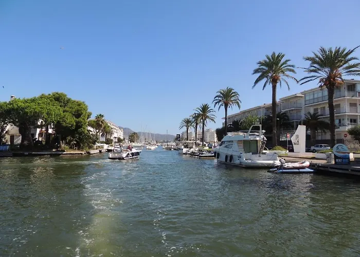 Requesens 139 - Immo Barneda * Empuriabrava